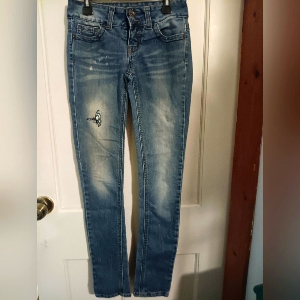 🤠Candie's Skinny Jeans Butterfly Size 1